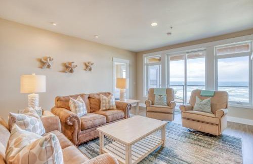 Newport House | Somewhere at the Beach