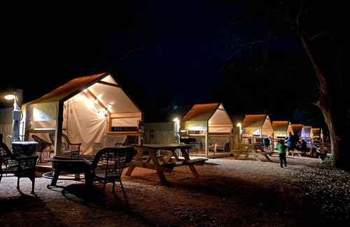 Fentress House | Son's River Ranch Glamping Cabin #1 Rare Find! Glamping on the Gorgeous San Marcos River!