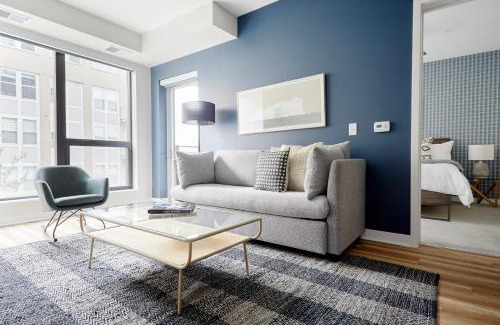 Uptown Apartment | Sonder at REVEL