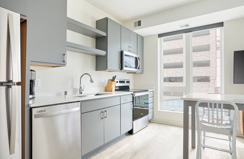 Downtown Minneapolis Apartment | Sonder at Sora | Studio Apartment