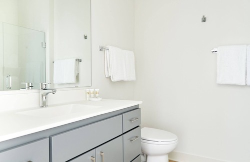 Downtown Minneapolis Apartment | Sonder at Sora | Studio Apartment