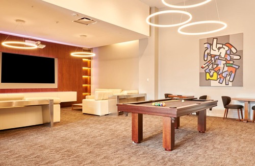 University Park Apartment | Sonder at University Park | Studio Apartment