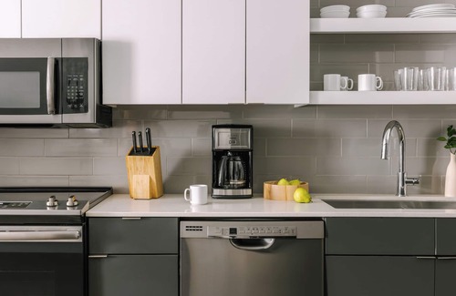 Hillsboro Village Apartment | Sonder at Village 21 | Spacious One-Bedroom Apartment w/Study