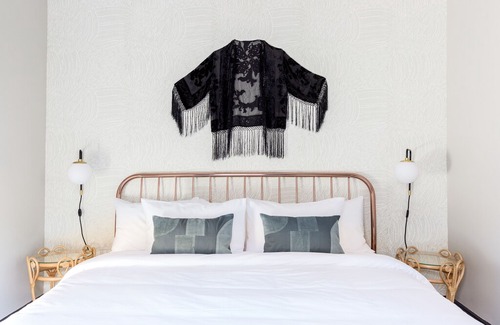 Hayes Valley Apartment | Sonder | Hayes Valley | Serene Guest Room + Lounge