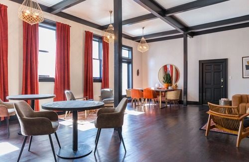 Hayes Valley Apartment | Sonder | Hayes Valley | Serene Guest Room + Lounge