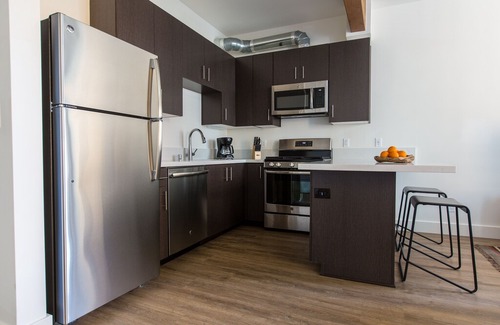 Downtown San Diego Apartment | Sonder | State Suites | Sunny Studio