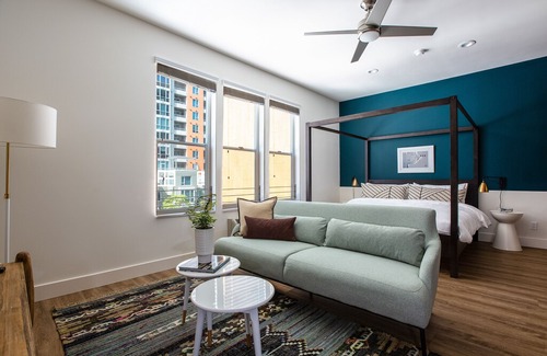 Downtown San Diego Apartment | Sonder | State Suites | Vibrant Studio