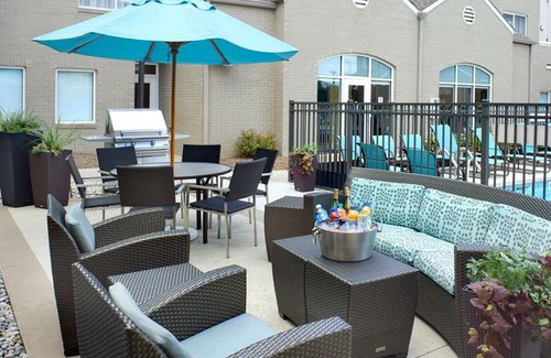Warren Hotel | Sonesta ES Suites Detroit Warren