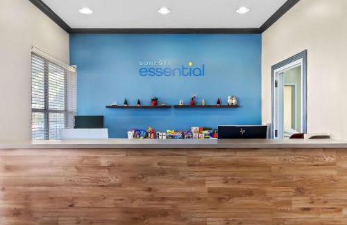 Houston Hotel | Sonesta Essential IAH Airport JFK Boulevard - Newly Renovated