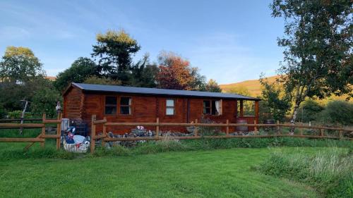 Caernarfon Ski Chalet | Songbird Lodge - Near brew pub/10 mins from Snowdon