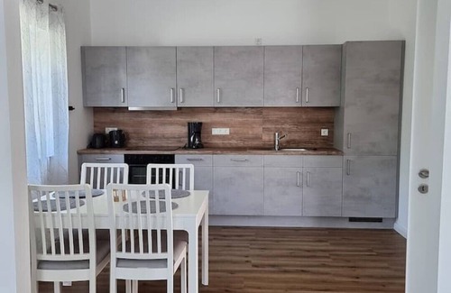 Langendamm Apartment | "sonnendeck" - Moderne Ferienwohnung in Varel