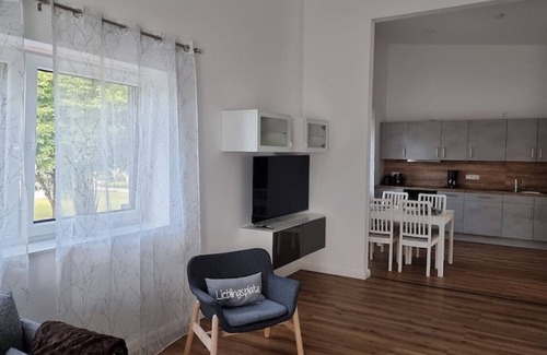 Langendamm Apartment | "sonnendeck" - Moderne Ferienwohnung in Varel