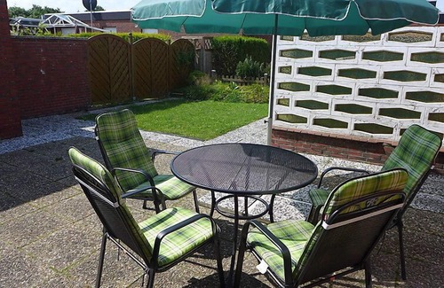 Norddeich House | Sonnenschein by Interhome