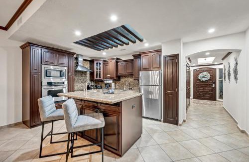 Bella Vista Apartment | Sonoran Sky 1102 Luxury with Views!