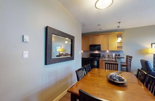 Sooke Condo | Sooke Harbour Getaway