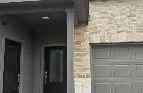 Waller House | Soothing brand new house with central AC, security cameras . in charming Waller