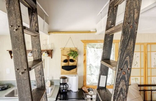 Arcadia Cabin | Soothing cabin with AC in charming Arcadia