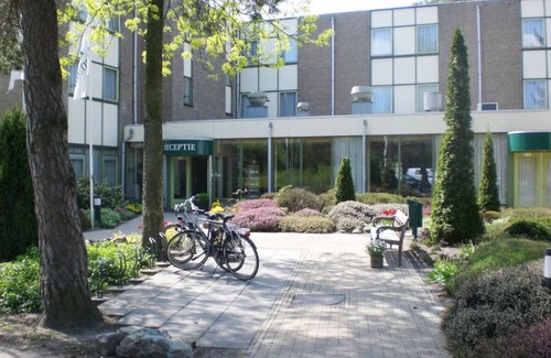 De Bult Hotel | Soothing Nature Escape | Nature Parks & Local Attractions