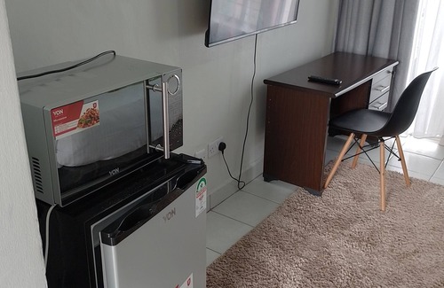 Mlolongo Apartment | Soothing studio apartment in Nairobi near SGR and Airport