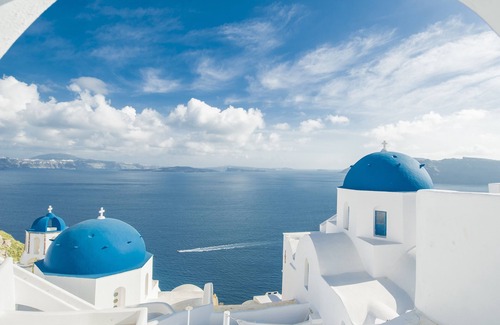 Oia Apartment | Sophia Castle View