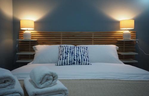 Exarhia Apartment | Sophia's Penthouse Apartment With Jacuzzi and Acropolis View From Big Terrace