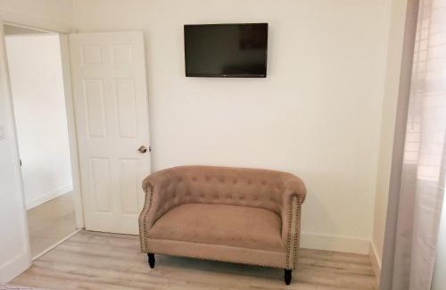 Dania Beach Apartment | Sophisticated Dania Beach Suites Near the Beach