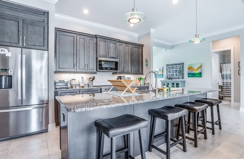 Alden Pines House | Sophisticated home with private pool & fast WiFi - walk & ferry to attractions