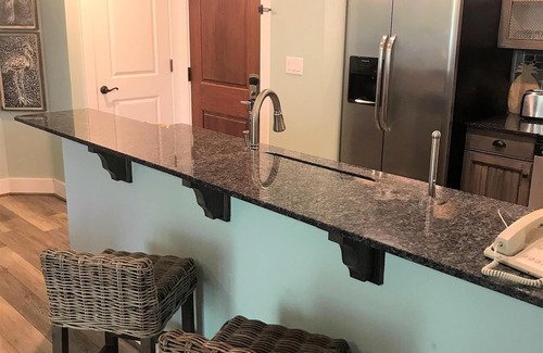 Baytowne Wharf Condo | Sophisticated Village Living - Spacious 3-Bedroom Haven for Eight at Sandestin Golf and Beach Resort!