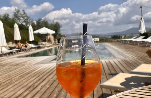 Santa Cristina a Mezzana Bed & Breakfast | Sottotono Agriturismo with swimming pool on Florence surrounded by greenery