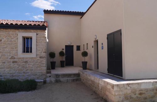 Maubec House | Souleia