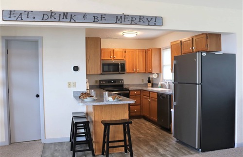 Spindrift Banks Cottage | Sound Front Cottage with spectacular Sunset Views, Short walk to the beach
