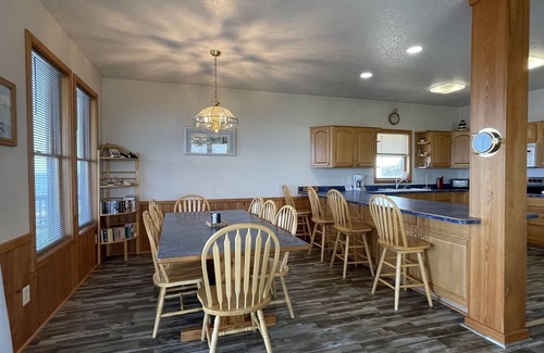 Frisco Cottage | Soundfront in Frisco you will find Skate Away, perfect for kayaking, windsurfing & kiteboarding!