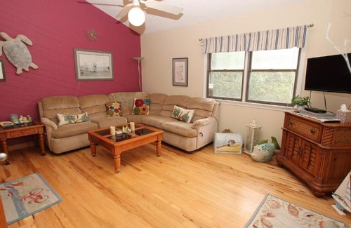 Colington House | Soundside, Yard, Dogs Welcome, Patio with Firepit, KD326, The Turtle Nest