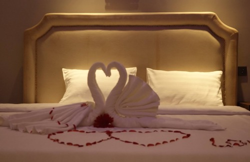 Kampot Hotel | SoursdeiSawadeeBoutique