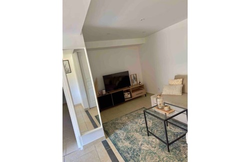 Vins-sur-Caramy Apartment | Sous le Balcon de Mimishe , en Provence Verte, var