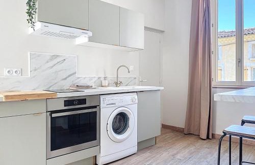 Chateauvert Apartment | Sous les arches