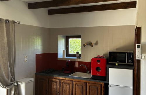 Saint-Sauveur-de-Cruzieres Apartment | South Ardèche apartment in quiet hamlet with parking, pets not allowed