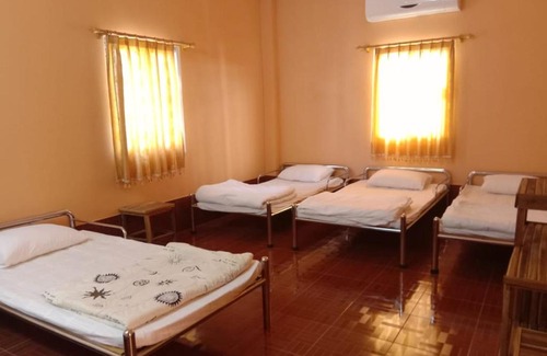 Pakse House | Soutchai Hostel and Tour Company