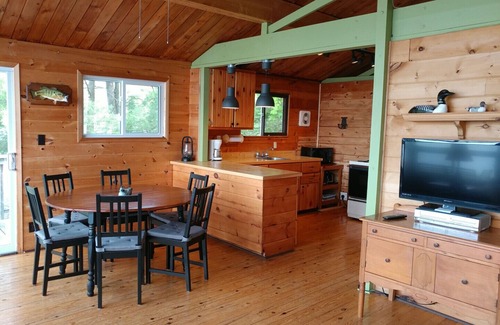 The Archipelago Cottage | South Channel Island Retreat - Boat Access Only