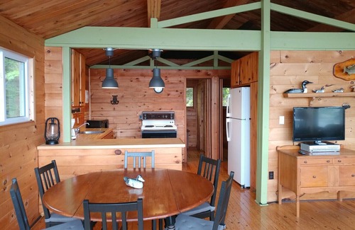 The Archipelago Cottage | South Channel Island Retreat - Boat Access Only