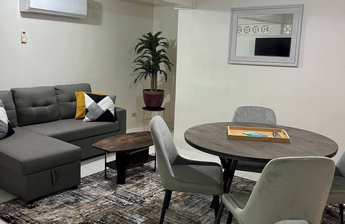 Below Rock Apartment | South Coast Vibes – Charming 2 Bedroom, 1 Bathroom Self-Contained Apartment