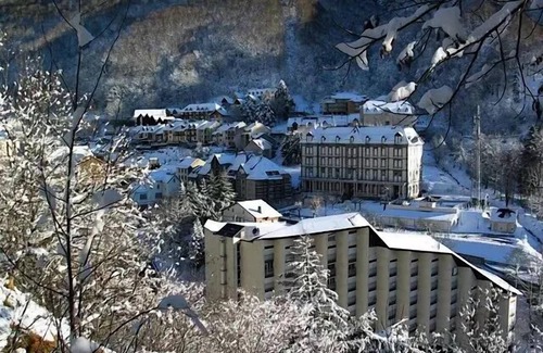 Bareges Apartment | South-facing studio near the center of Barèges