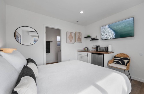 South Oceanside Hotel | South Oceanside Bunalow 3 - Deluxe Queen Studio + Patio