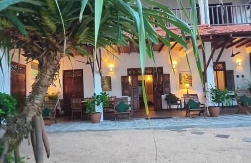 Kathaluwa Villa | South Point Abbey - Beachfront 4 bedroom Villa