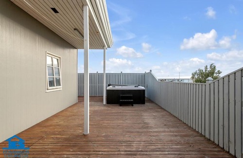 Sandgerdi House | South-side Sandy