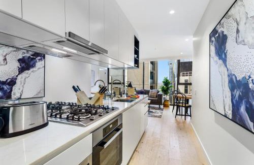 Southbank Apartment | Southbank Escape Stylish Apartment W Pool & Gym