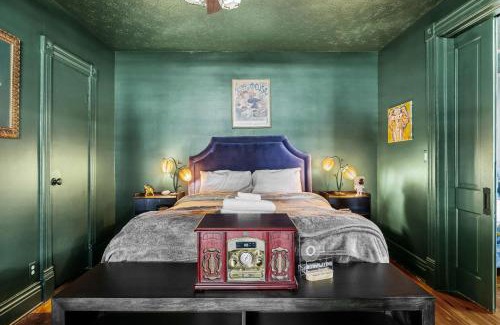 Wilder Park Apartment | Southern Parkway Retreat Near Attractions & Dining