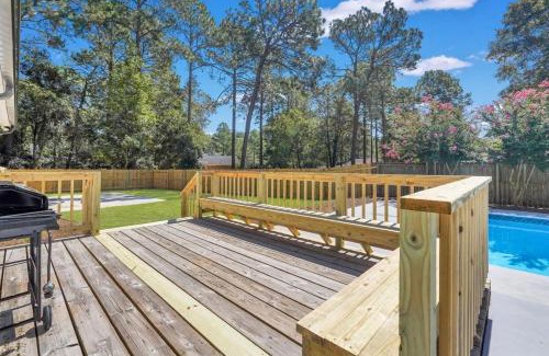 Statesboro House | Southern Splash Retreat Poolside Paradise by GSU