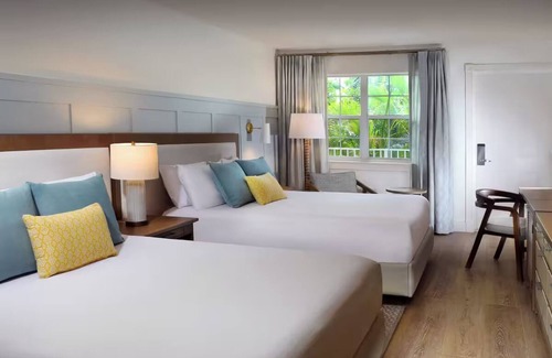 Uptown - Upper Duval Hotel | Southernmost Beach Resort, 2 Queen Rooms, Beach Access & 3 Onsite Pools
