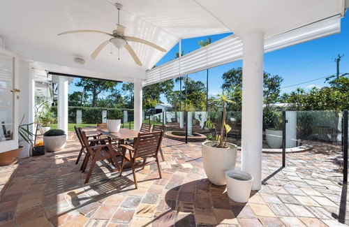 Southport House | Southport Poolside Paradise
